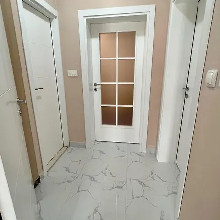 Lav Apartments Херцег-Нови Экстерьер фото