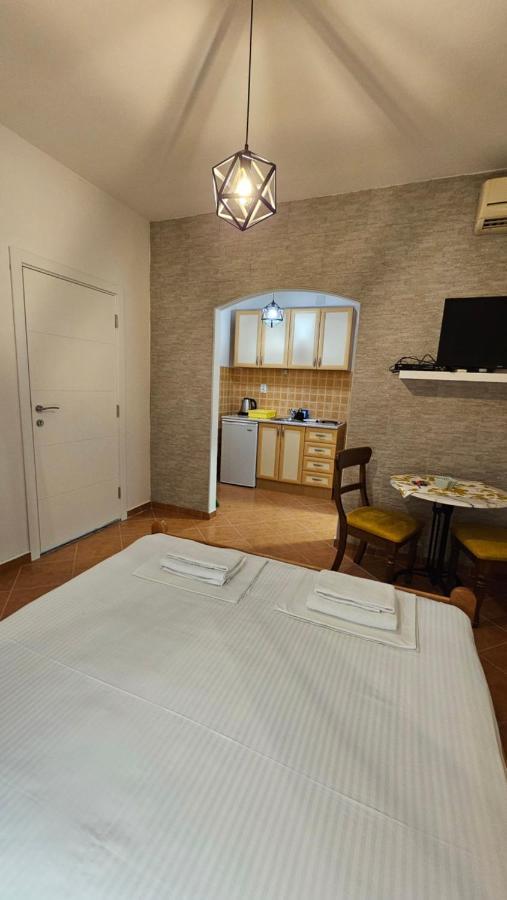 Apartment Lav *